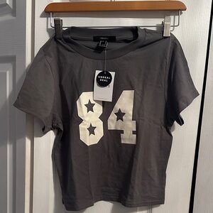 Forever 21 Gray Short Sleeve Tee with White '84' Print
